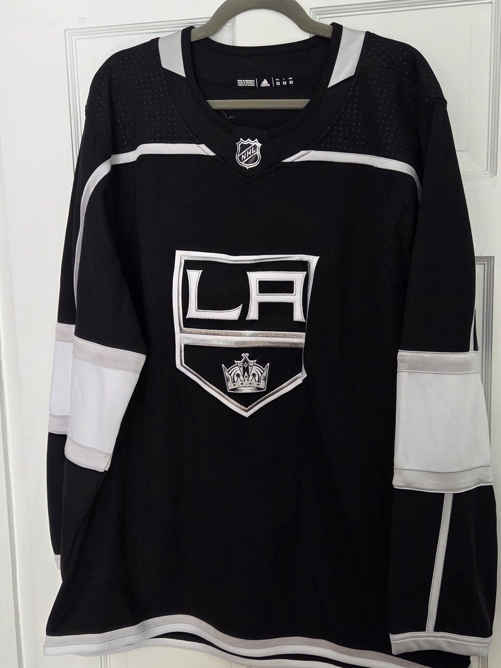 LA Kings Hockey Jersey - Mens 52